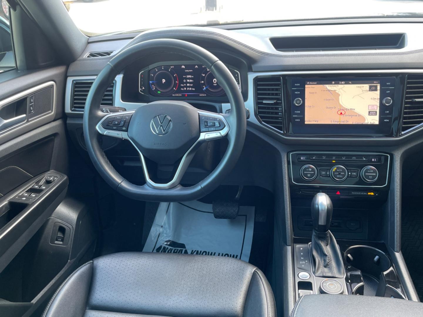 2020 BLACK /black leather VOLKSWAGEN ATLAS CROSS SPO SEL 4MOTION (1V2MC2CA4LC) with an 2.0L engine, Automatic transmission, located at 1960 Industrial Drive, Wasilla, 99654, (907) 274-2277, 61.573475, -149.400146 - Photo#10